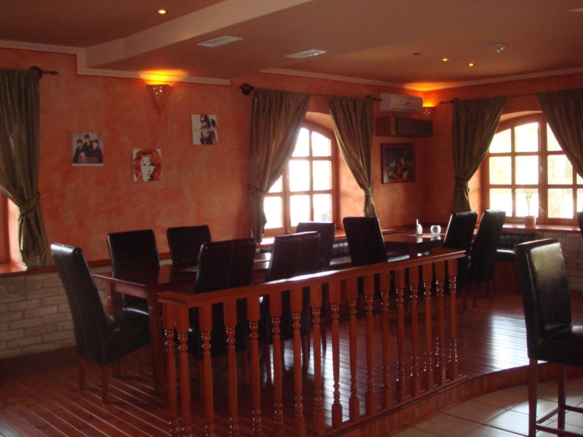 Bed and Breakfast Platan Panzio Nagyszenas Zewnętrze zdjęcie